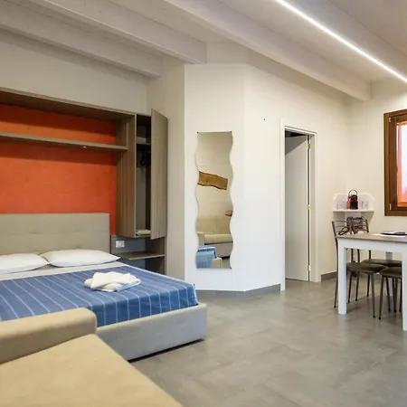 Maria Salento * Lizzanello