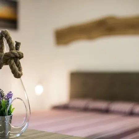 Maria Salento * Lizzanello