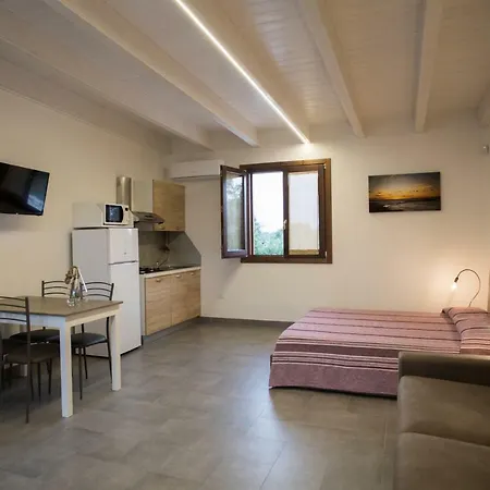 Maria Salento Kır Evi Lizzanello